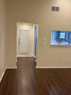 Foto del edificio - 2728 Copper Creek Dr
