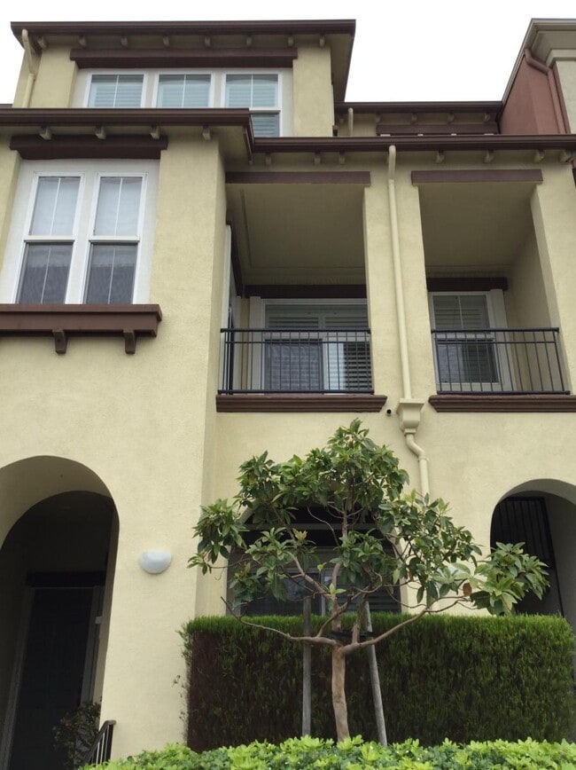 Building Photo - 1722 20th Ave