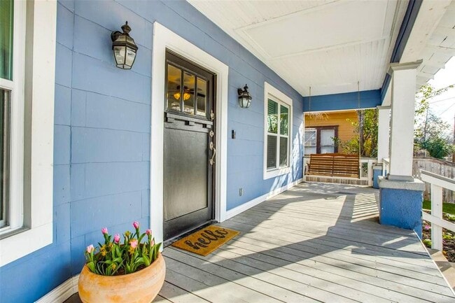 Building Photo - Charming North Oak Cliff home near Bishop ...