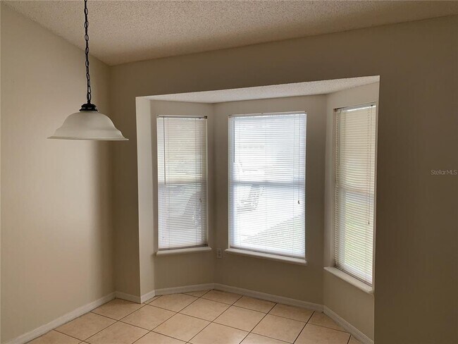 Building Photo - 392 Cocoa Ct