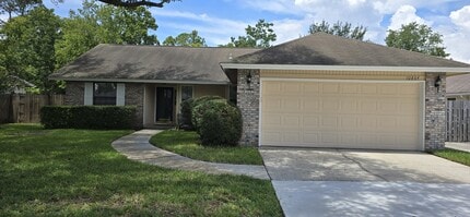 Building Photo - 10864 Steeding Horse Dr