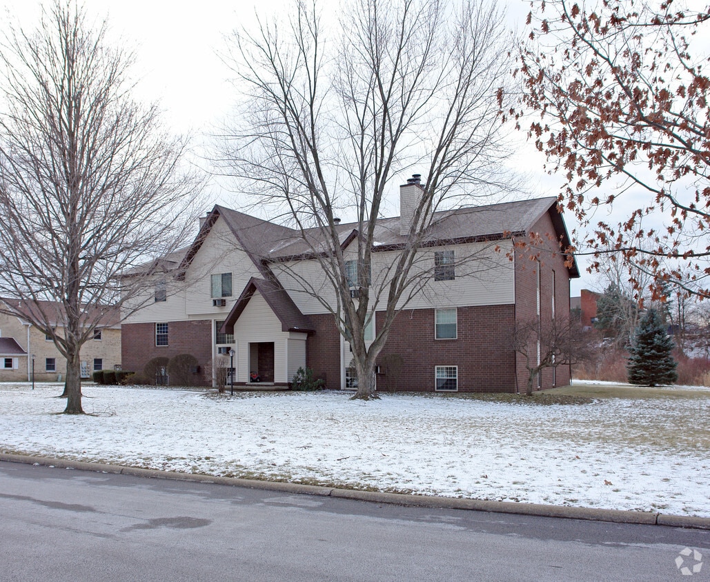 3785 Indian Run Dr, Canfield, OH 44406 Apartments in Canfield, OH
