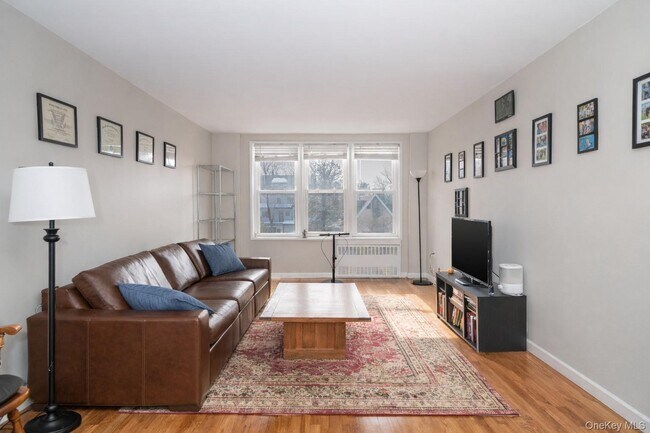 Foto del edificio - 21 Fairview Ave