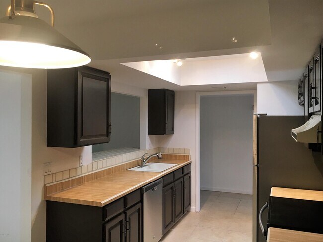 Building Photo - 4846 E Placita Arenosa