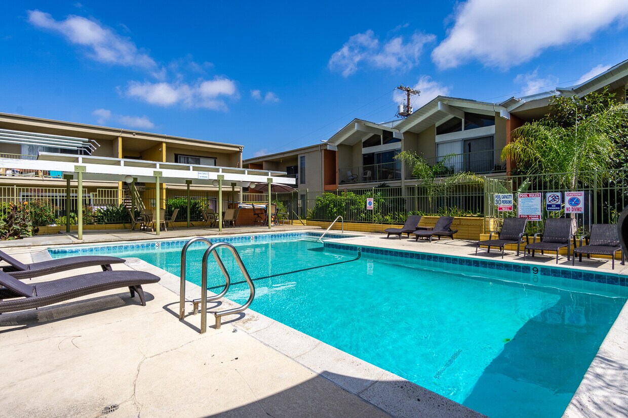 Molokai Apartments Apartments in San Diego, CA