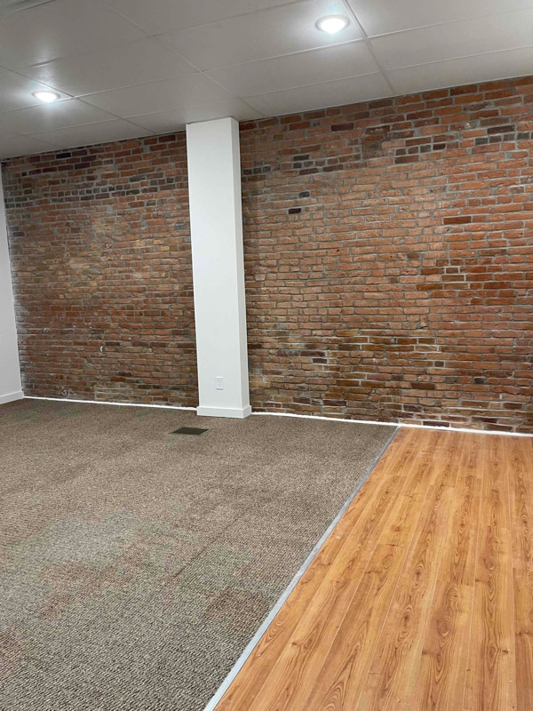 Foto del edificio - 116 E Morrison St