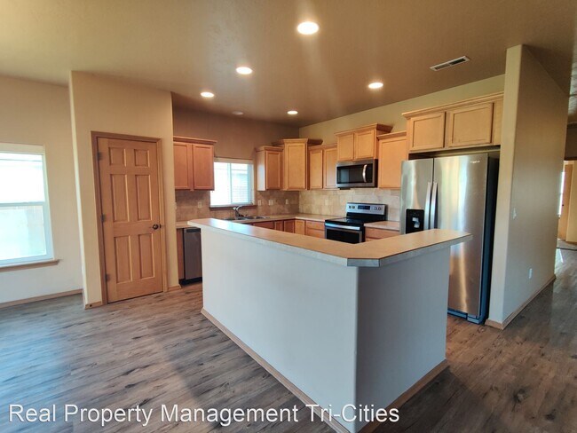 Foto del edificio - 3 br, 2 bath House - 2300 Meridian Ave