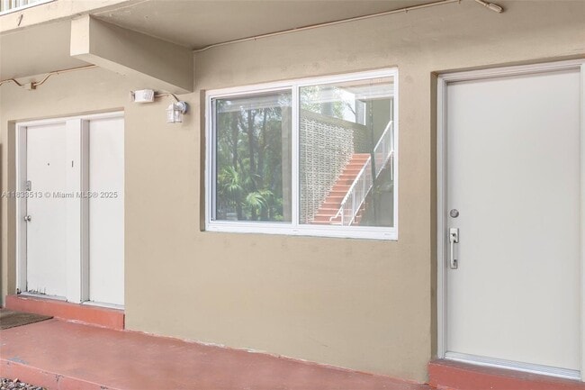Building Photo - 6330 SW 79th St