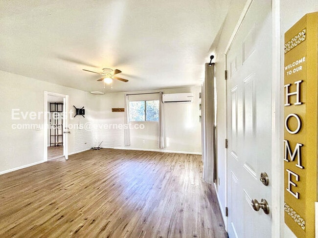 Foto del edificio - 6489 Rainbow Heights Rd