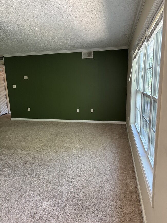 Building Photo - 15659 Horseshoe Ln