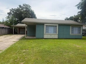 Building Photo - 2309 Aster St