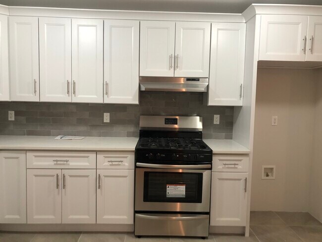 KITCHEN - 65 Bard Ave