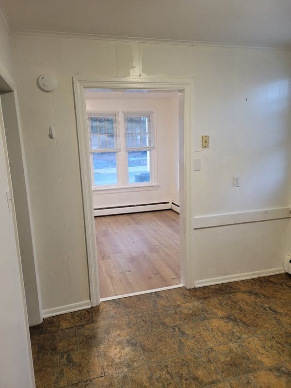 Building Photo - 1024 N High St