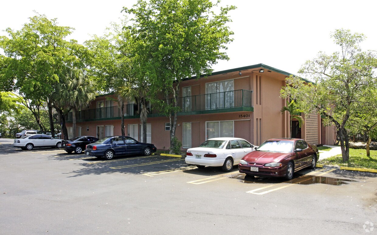Foto del edificio - The Keys Apartments