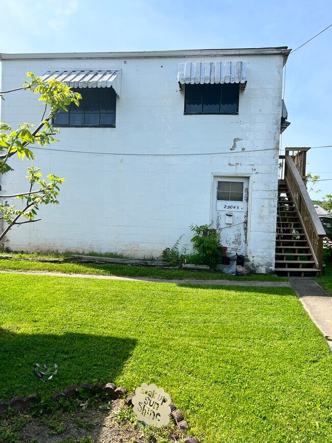 Building Photo - 2904 Virginia Ave