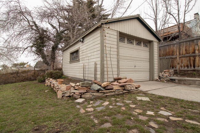 Foto del edificio - 575 I St