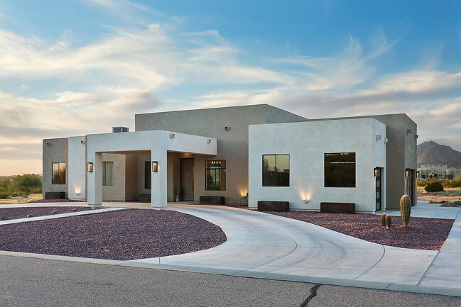 Building Photo - 9468 Canyon Verde Dr
