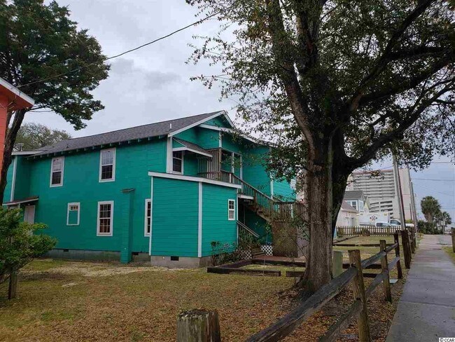 Building Photo - 508 17th Ave