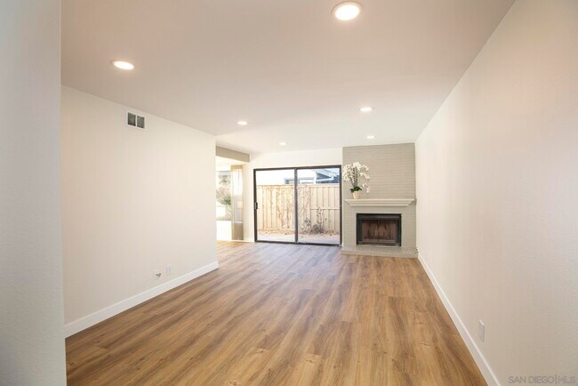 Building Photo - 3331 Caminito Gandara