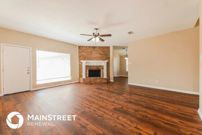 Foto del edificio - 9306 Chimneywood Dr