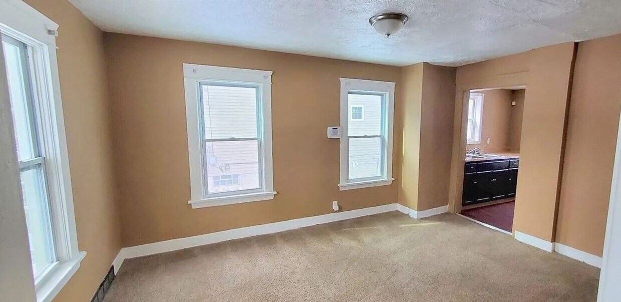 Foto del edificio - 9609 Nelson Ave