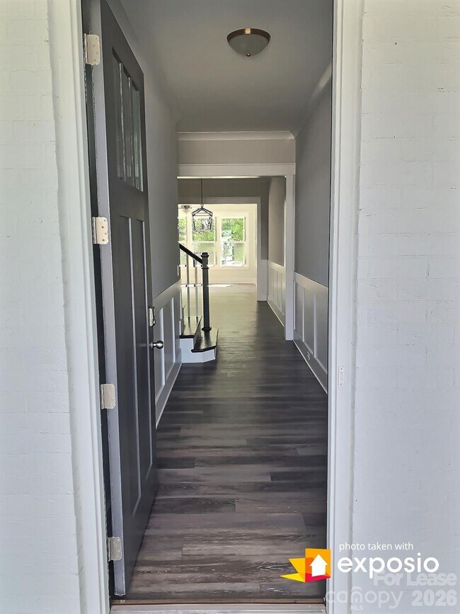 Foto del edificio - 4869 Blanchard Wy