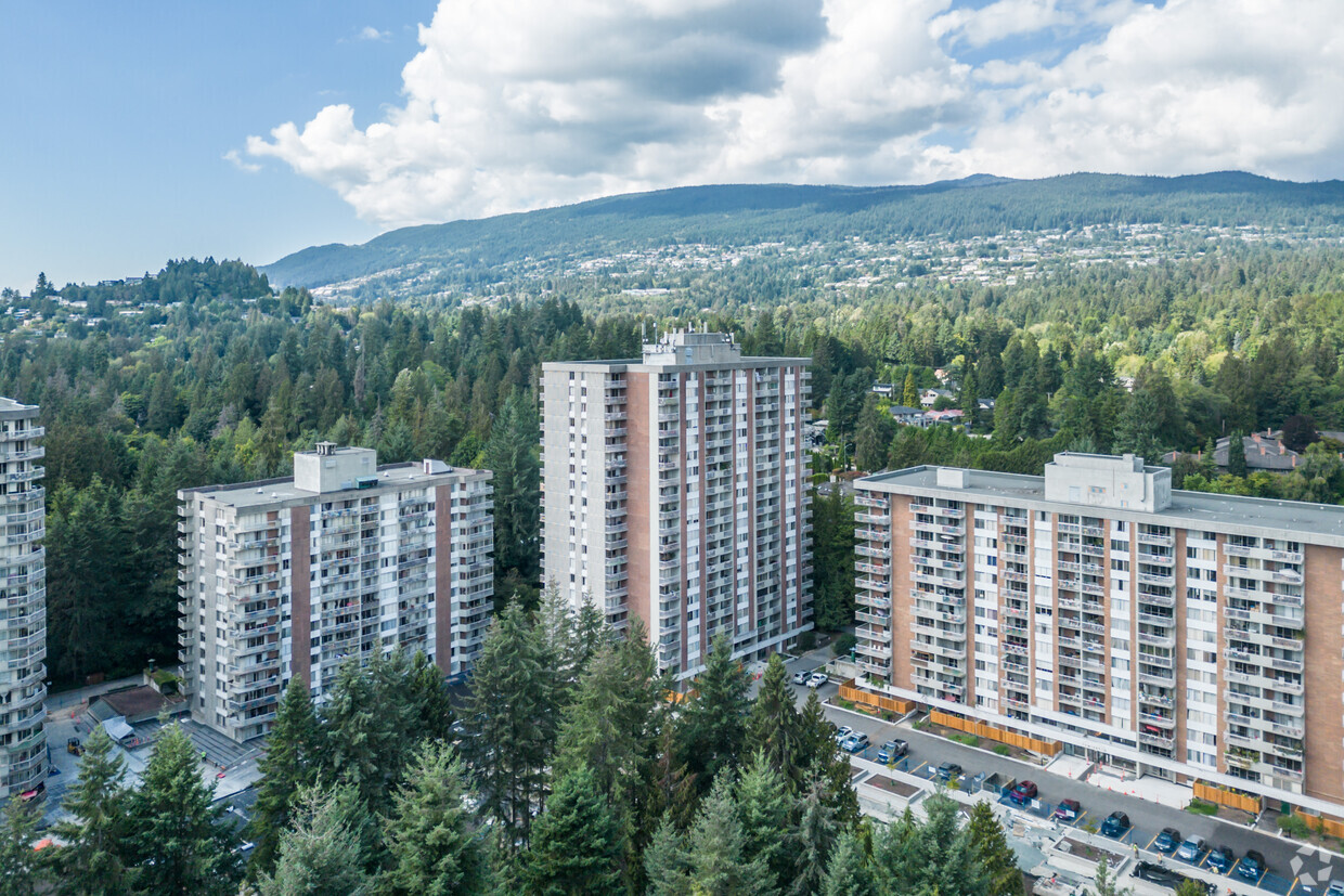 Building Photo - Lillooet Building