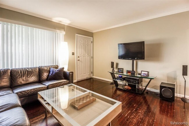 Foto del edificio - 1422 Broadacre Ave