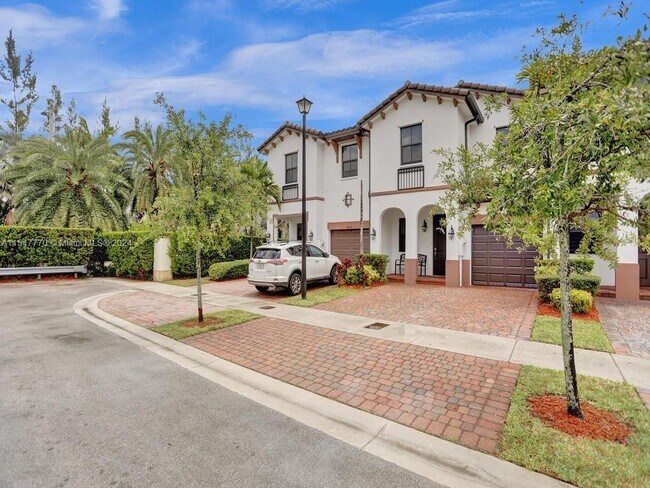 Foto del edificio - 8925 NW 102nd Ct