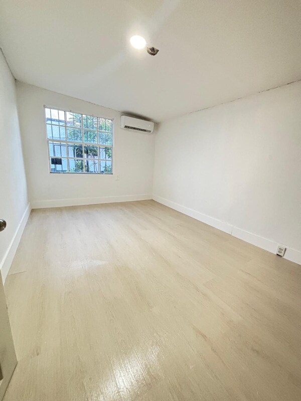 Foto del edificio - 2035 NW 26th St