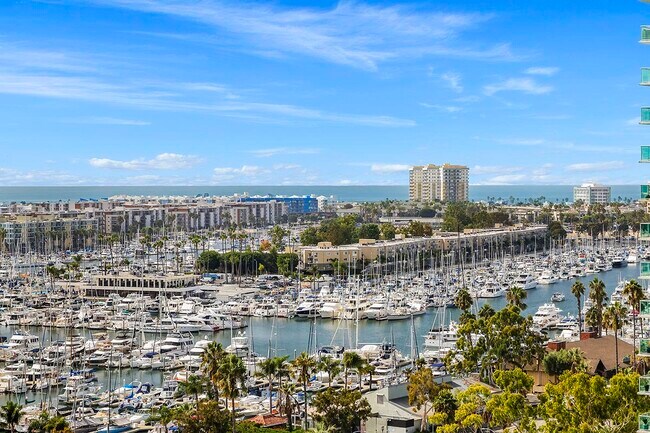 Foto del edificio - 13600 MARINA POINTE Dr
