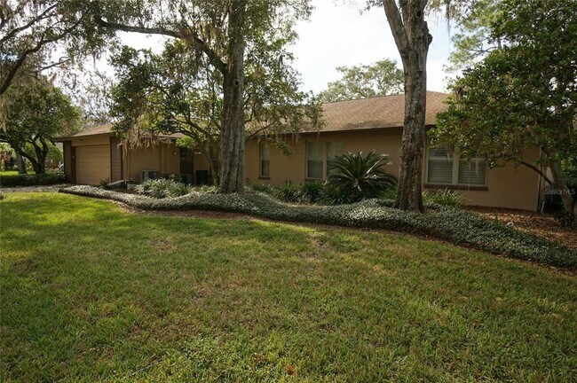 Foto del edificio - 4201 Golf Point Ct