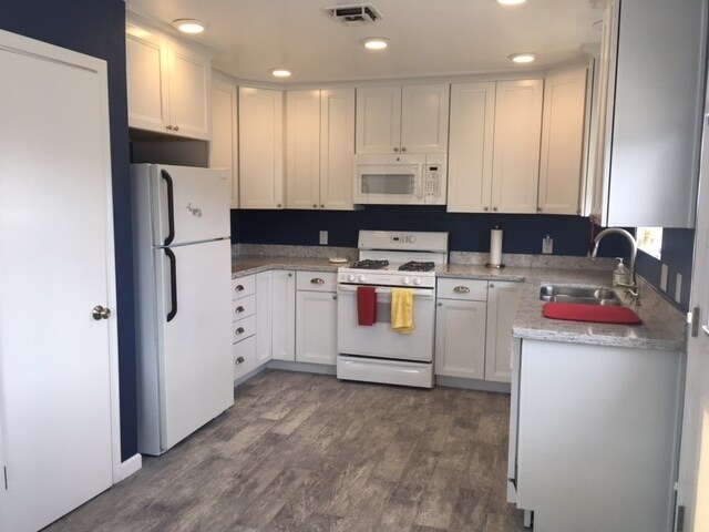 Building Photo - Furnished Three Bedroom HORSE Property in N. Prescott