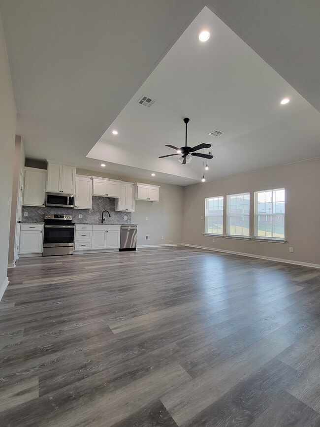 Building Photo - 112 Cora Lee Ln