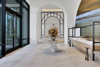 Building Photo - 2311 Westheimer Rd