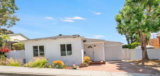 Building Photo - 708 S Redondo Ave