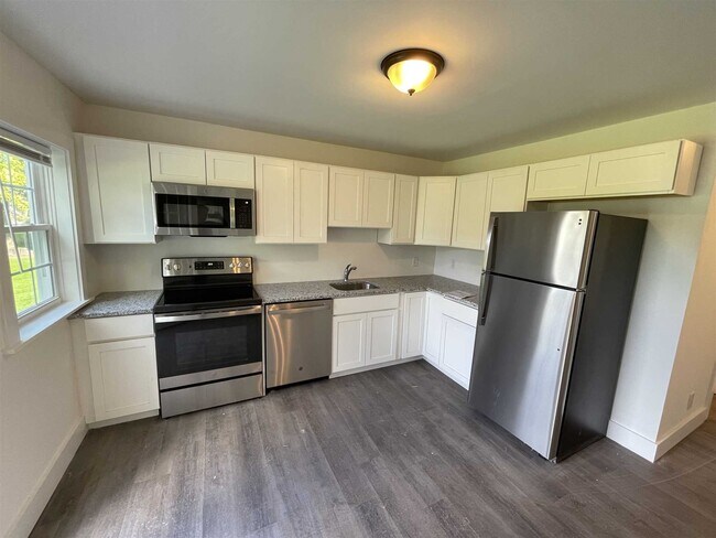 Building Photo - 1419 NY-376