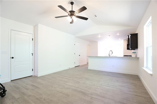 Building Photo - 2151 Wildflower Dr