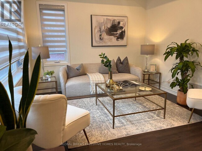 Building Photo - 220 Lagerfeld Dr