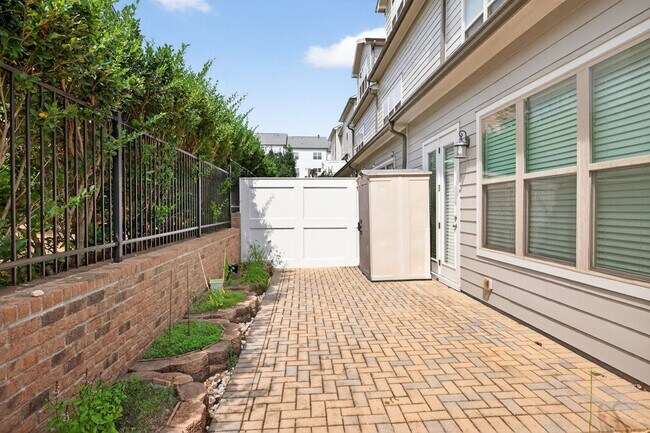 Foto del edificio - 10171 Windalier Wy