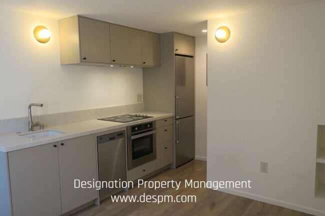Building Photo - 3181 Verdugo Pl