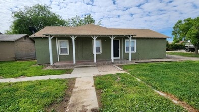 Building Photo - 20579 Ave 184