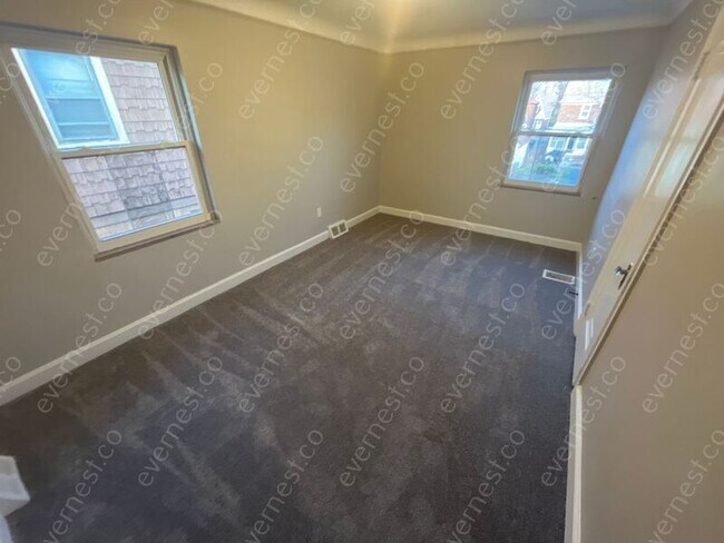 Building Photo - 16150 Ohio St
