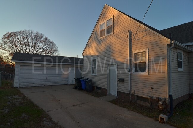 Foto del edificio - 1229 Oakland Rd NE