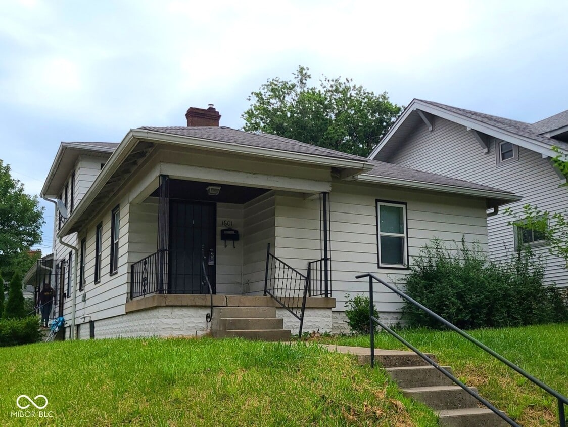 Building Photo - 1601 Leonard St