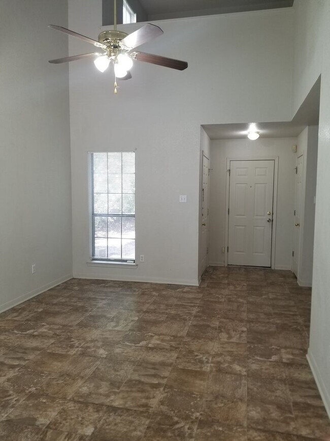 Foto del edificio - Two Bedrooms Plus Loft