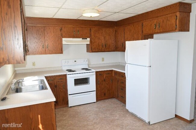 Building Photo - 2 br, 1 bath Apartment - 230 1st St SW