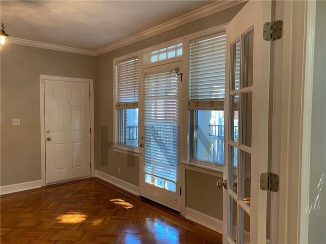 Foto del edificio - 872 Briarcliff Rd NE