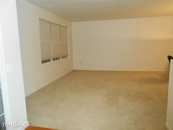 Building Photo - 23436 Ridgeview St