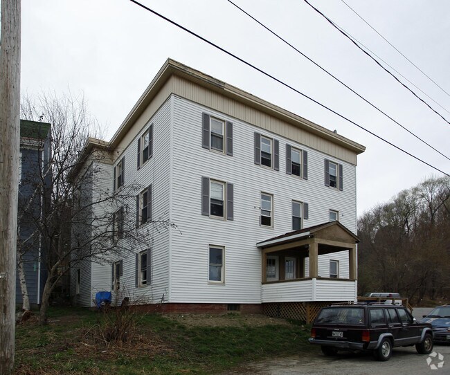 Building Photo - 95 Summer St